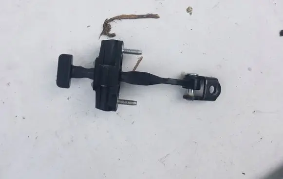 Ford Focus Rear door check strap stopper