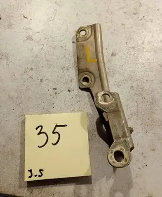 Honda Civic Front door lower hinge 68141S01A01ZZ