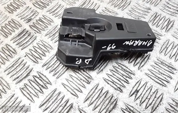Volkswagen Sharan Tail light bulb cover holder 7M0945258A