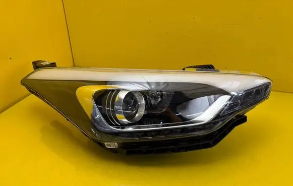 Hyundai i20 (GB IB) Headlight/headlamp 92102C8200