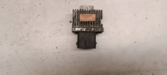 Peugeot 5008 Glow plug pre-heat relay 9663824880 PBCN812 AV6112A343BA