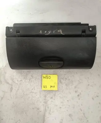 Opel Tigra A Glove box 90481726