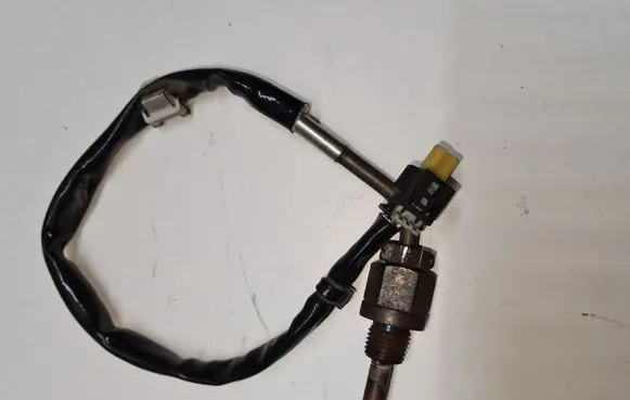 Mercedes-Benz C W204 Exhaust gas temperature sensor A0081532228