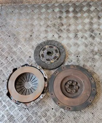 Nissan Patrol Y60 Clutch set kit 1231022J00