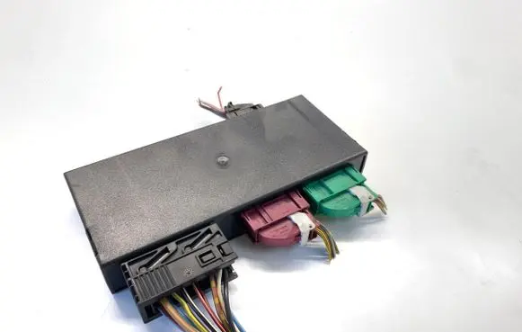 BMW 3 E36 Central body control module 8387529
