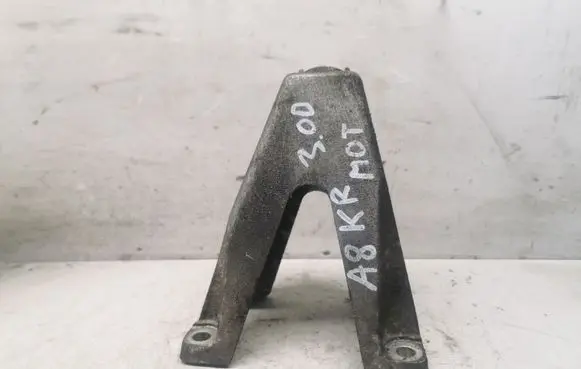 Audi A8 S8 D3 4E Engine mounting bracket