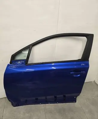 Toyota C-HR I Front door 