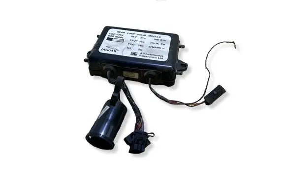 Jaguar XJ SERIE 3 Rear light relay DBC2264 90881081