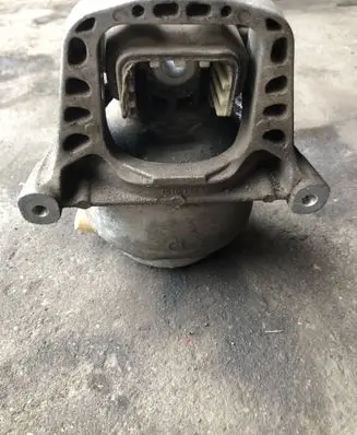 Audi A4 S4 B9 Engine mount bracket 8W0199371AT