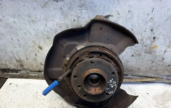 BMW X1 E84 Rear wheel hub spindle/knuckle