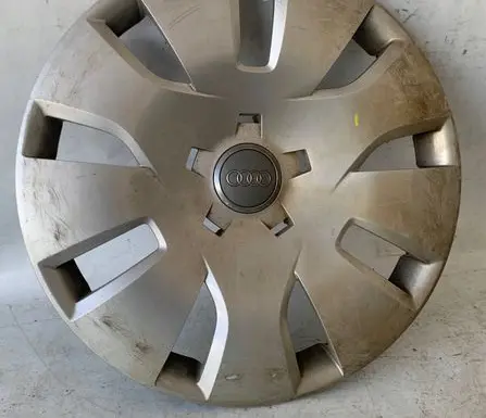 Audi A4 S4 B8 8K R16 wheel hub/cap/trim 8K0601147