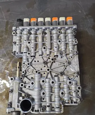 BMW 5 F10 F11 Transmission gearbox valve body 1087427173 17784704
