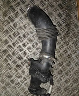 Mercedes-Benz Vito Viano W447 Air intake duct part 165761844R