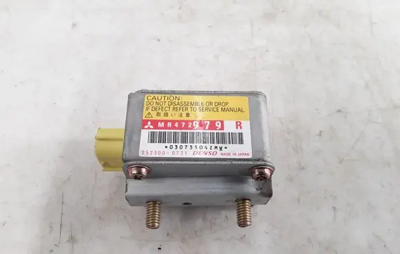 Mitsubishi Pajero Airbag deployment crash/impact sensor MR472979 2523000731