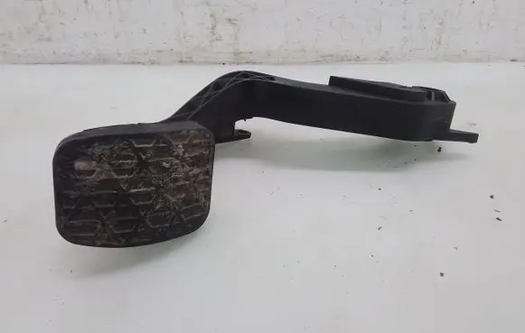 Mercedes-Benz A W168 Clutch pedal A1682910001