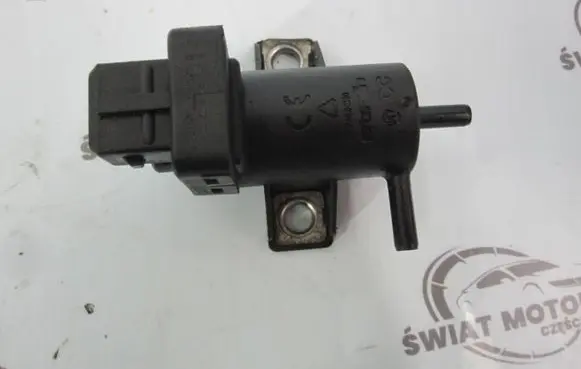 Nissan Juke I F15 Valve vacuum 