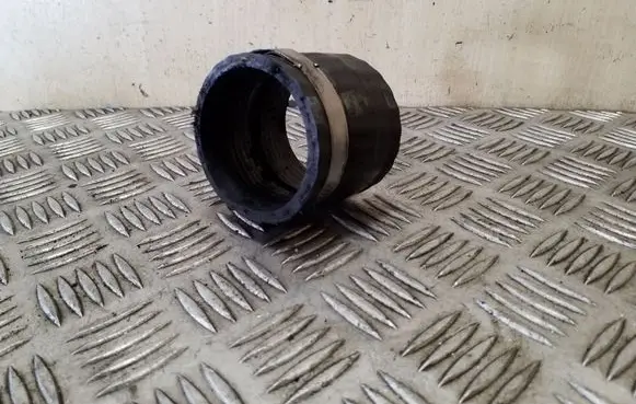 Volvo XC70 Intercooler hose/pipe