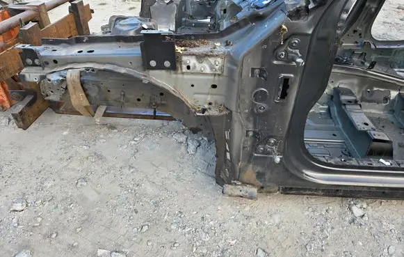 Front quarter panel