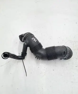 Skoda Superb B6 (3T) Turbo air intake inlet pipe/hose 3C0129635