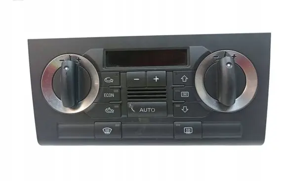 Audi A3 S3 8P Climate control unit 8P0820043M