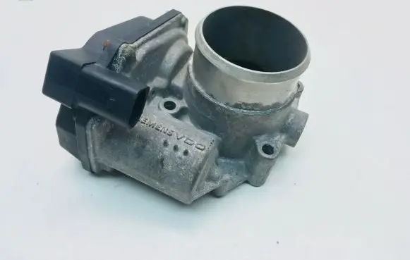 Volkswagen Golf V Throttle valve 06F133062G A2C53044094