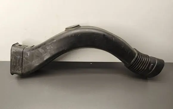 BMW 5 F10 F11 Air intake duct part 7624030 70536110 109912130E