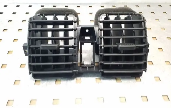 Hyundai Terracan Dash center air vent grill 84960H1600