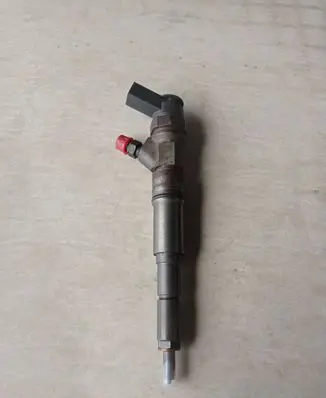 BMW 5 E60 E61 Fuel injector 0445110209