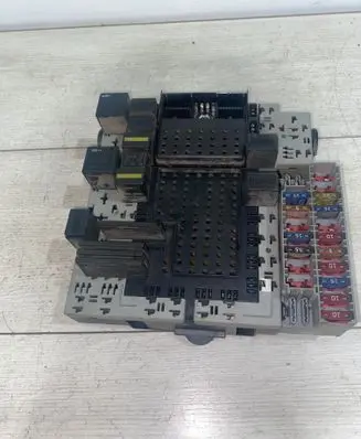 Volvo S80 Fuse box set 8688153 02W113 8645729