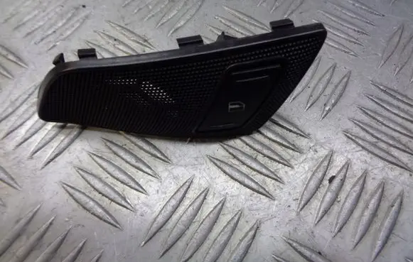 Skoda Octavia Mk2 (1Z) Electric window control switch