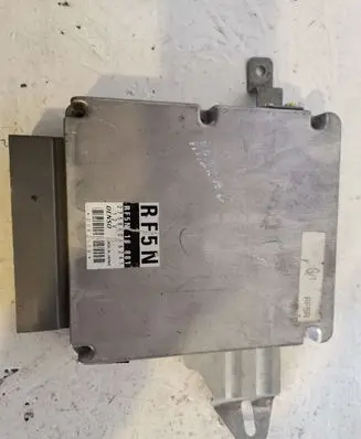 Mazda 6 Engine control unit/module RFN18881