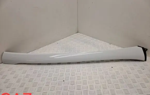 Opel Zafira C Windshield trim 20808479