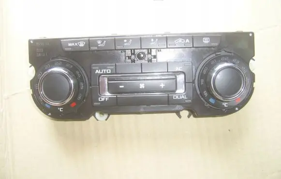 Skoda Octavia Mk2 (1Z) Climate control unit 3T0907044BD