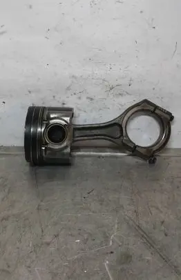 Subaru Outback Piston with connecting rod