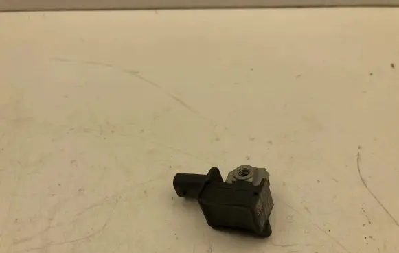 BMW 5 F10 F11 Airbag deployment crash/impact sensor 9224177