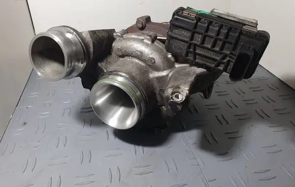 BMW 5 F10 F11 Turbo 779975807 7778530010