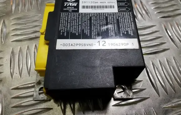 Volkswagen PASSAT B6 Airbag control unit/module 3C0909605J