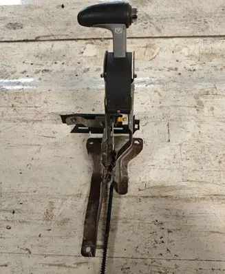 Honda CR-V Handbrake/parking brake lever assembly 80313