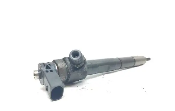 Audi A4 S4 B9 Fuel injector 04L130277e