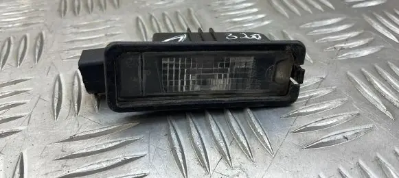 Volkswagen Golf VI Number plate light 1K8943021