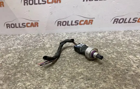Air conditioning (A/C) pressure sensor