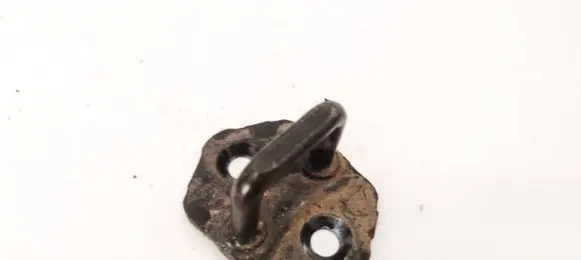 Toyota Avensis T250 Front door lock loop/hook striker 