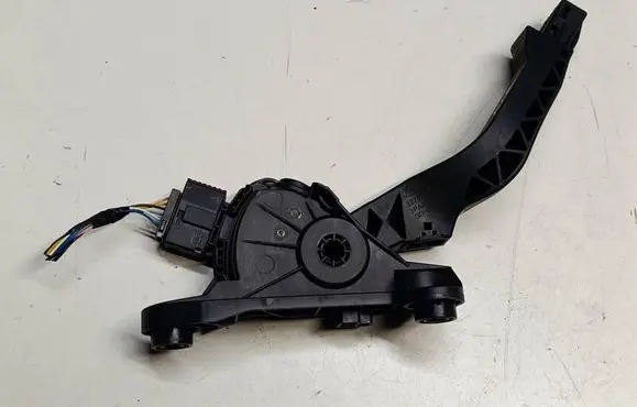 KIA Ceed Accelerator throttle pedal 32700XXXXXU2 32700XXXXX