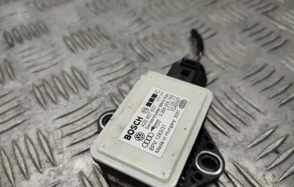 Seat Exeo (3R) ESP acceleration yaw rate sensor 420907637 0265005782