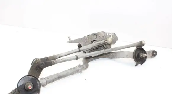 Toyota Prius (XW50) Front wiper linkage and motor 8511047360