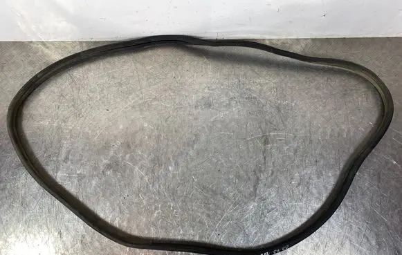 KIA Sorento IV Rear door rubber seal (on body)