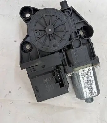 Renault Megane III Wiper motor