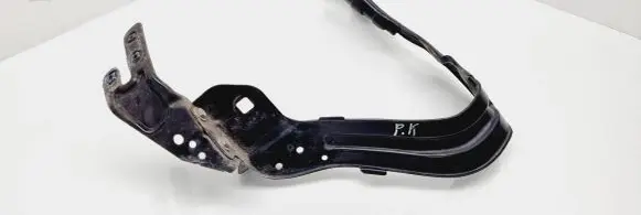 Mercedes-Benz C W203 Headlight/headlamp mounting bracket