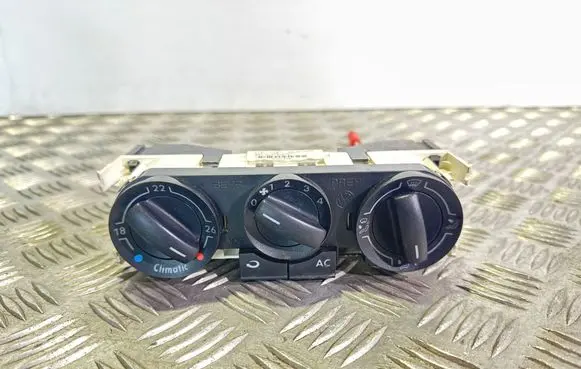 Volkswagen Fox Climate control unit 6Q0820045G
