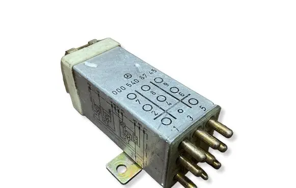 Mercedes-Benz E W124 Other relay 0005406745
